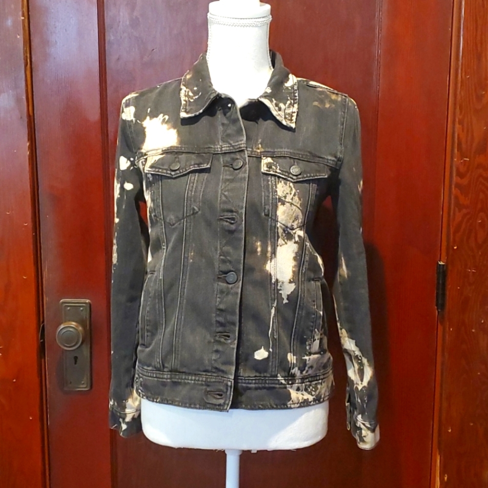 Old Navy Black Denim Jacket Size M